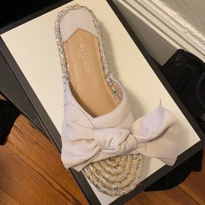 J slides brand new woven bow sandals
